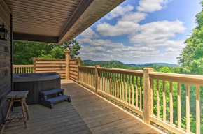 Sevierville Overlook Cabin 9 Miles to Gatlinburg!